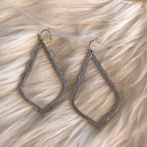 Kendra Scott silver (rhodium) drop earrings